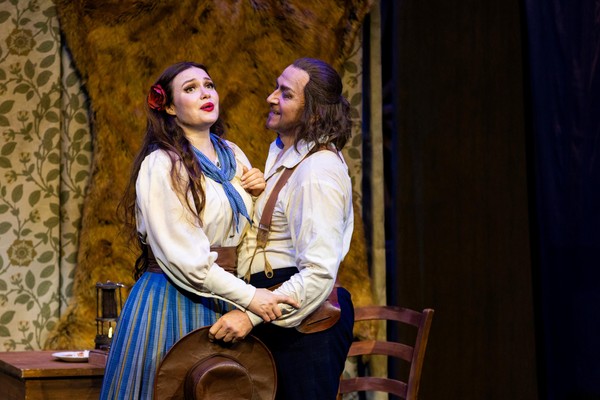 Опера «Девушка с Запада»