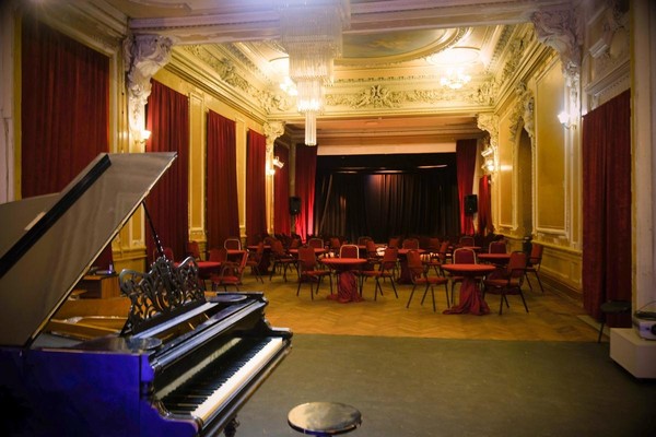 Экскурсия в особняк К.И.Шрёдера + новогодний концерт «Фортепианное рандеву» за столиками с фуршетом