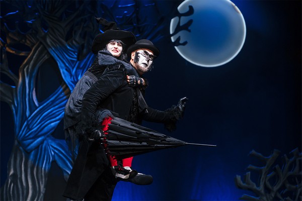 Маленькая колдунья