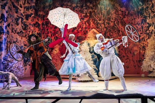 Спектакль «Новый год с Ветерком!»