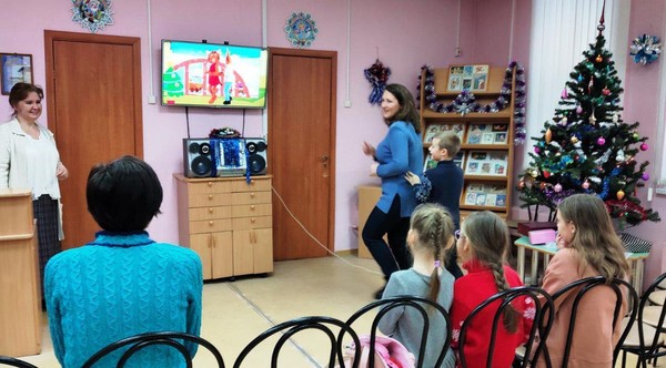 Праздничная программа «Шагаем в Новогодие»