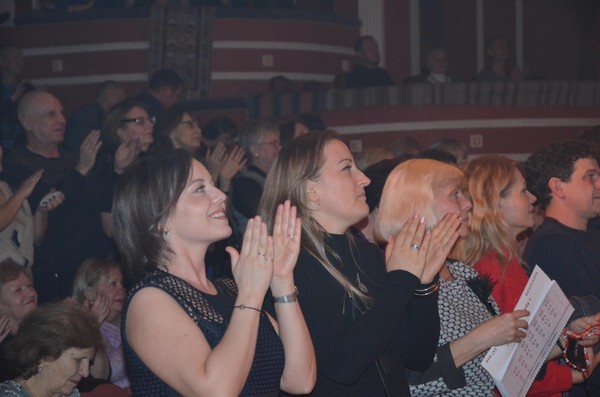 Спектакль -представление «Хоровод в Новый год! елка для взрослых»