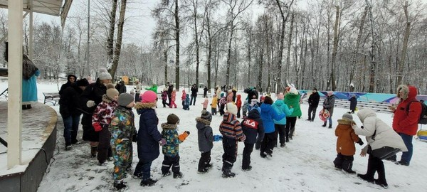 Развлекательная программа для детей «Новогодье в парке»