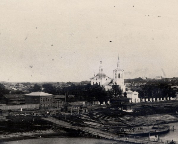 Пешеходная экскурсия «По ту сторону Туры»