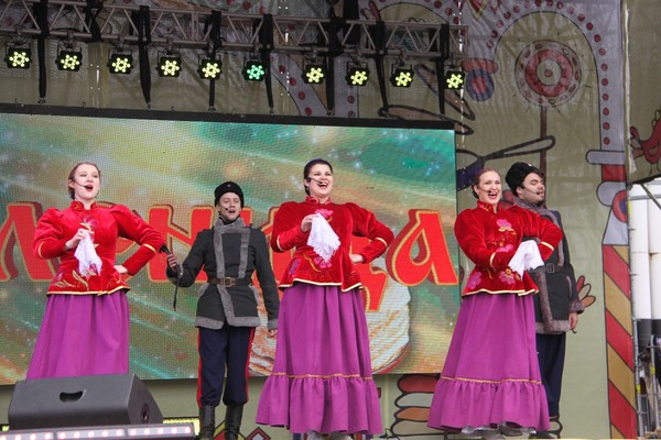 Рождественские встречи с ансамблем песни и танца «Атаман»