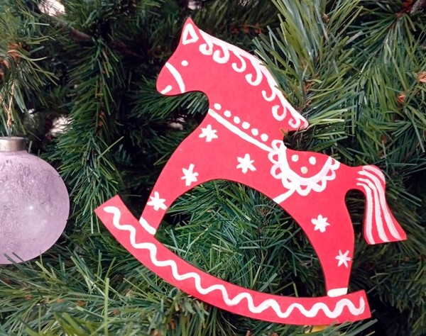 Мастер-класс «Роспись деревянной лошадки»