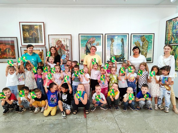 Занимательная программа «Играй в искусство!»