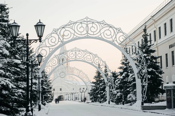 Древний кремль в праздничные дни