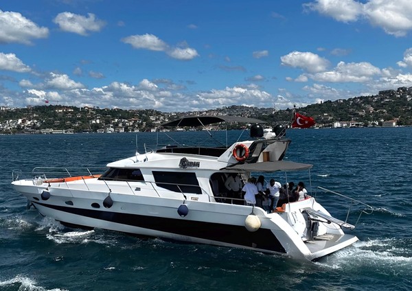 Приватная прогулка на яхте класса люкс по Босфору