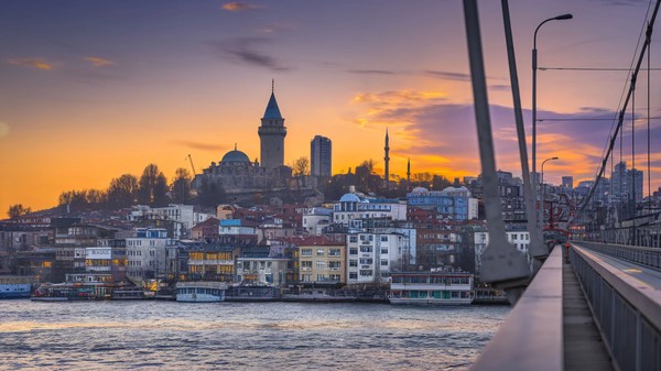 «Галата и Истикляль — европейское лицо Османской империи» — экскурсия с аудиогидом