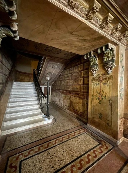 Парадные Сололаки: индивидуальна тёплая прогулка и чаепитие в старинной квартире