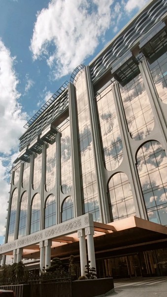 Старейший район Конд и новейший отель «Двин» + винное угощение