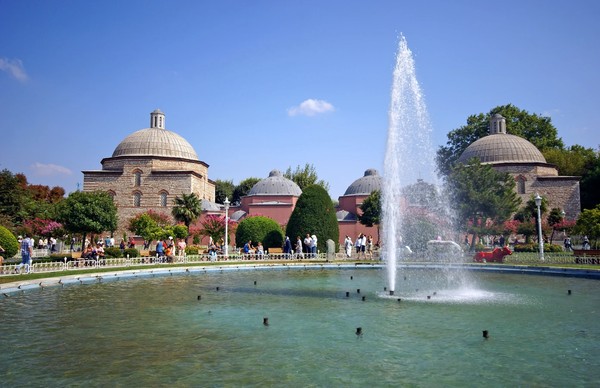 Мобильный квест в Стамбуле «Кто украл кольцо Хюррем?»