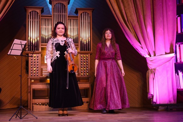 Концерт «Рождественские истории в музыке и стихах»