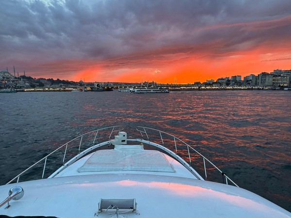 Яхта мечты: дневной круиз по Босфору