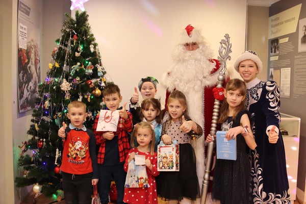 Интерактивная программа «Приключения рождественской елки»