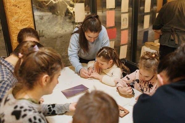 Коллажный курс в павильоне на бульваре по ул. Серова