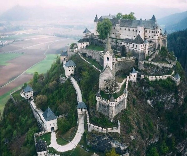 Лекция «80 дней вокруг света. Замок Хохостервиц»