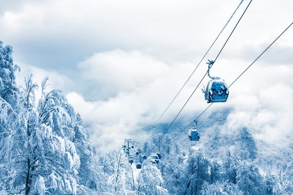 Ски-сафари по горнолыжным курортам Красной Поляны