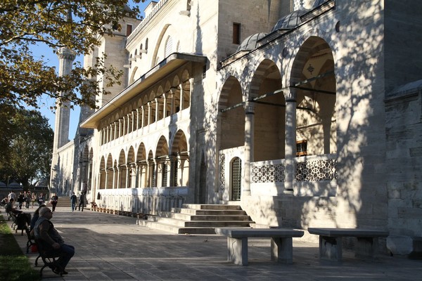 По Стамбулу — дорогой императоров и султанов