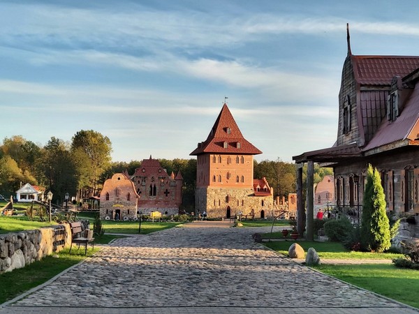 Трансфер из Минска в этнокомплекс Сула