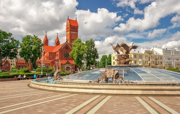 Минск сквозь века — на авто и пешком