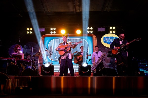 Рок-н-ролл фестиваль в день рождения Элвиса Пресли