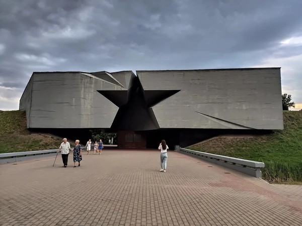 Брест, Брестская крепость и Беловежская пуща — из Минска