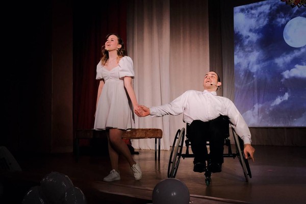 Инклюзивный спектакль «Мечта идет, мечте дорогу»