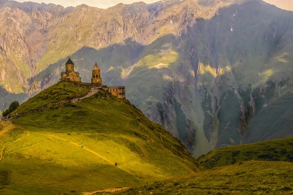 Путешествие в Казбеги — путь к вашему сердцу