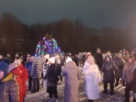 Танцевальная вечеринка «А у нас Новый год! В гости ёлочка зовет!»