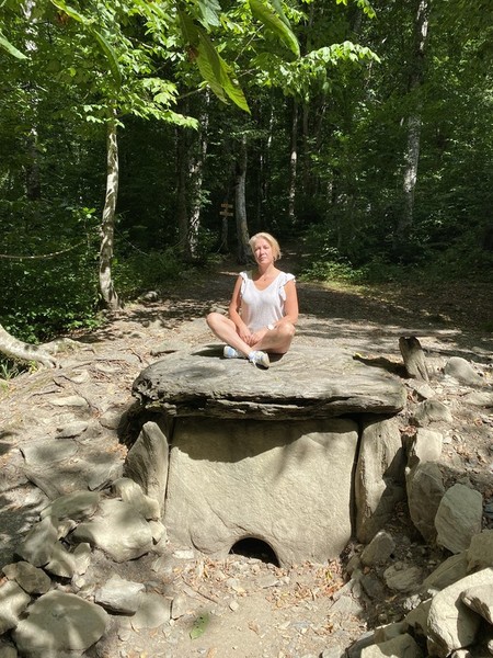 Краснополянские дольмены: загадки мегалитов