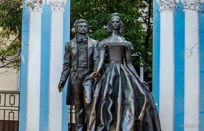 Старый Арбат – прогулка по русскому Монмартру