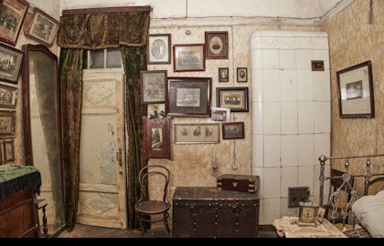 Питерские коммуналки: три квартиры снаружи и изнутри