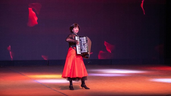 Новогодний квартирник «Поём с аккордеоном»