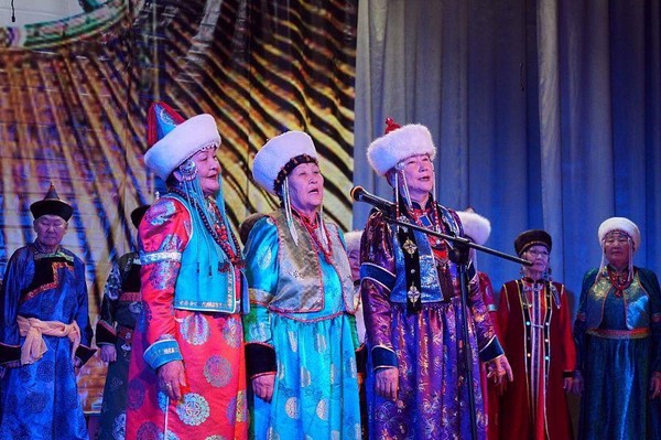 Концерт «Споем, прославляя родную землю»