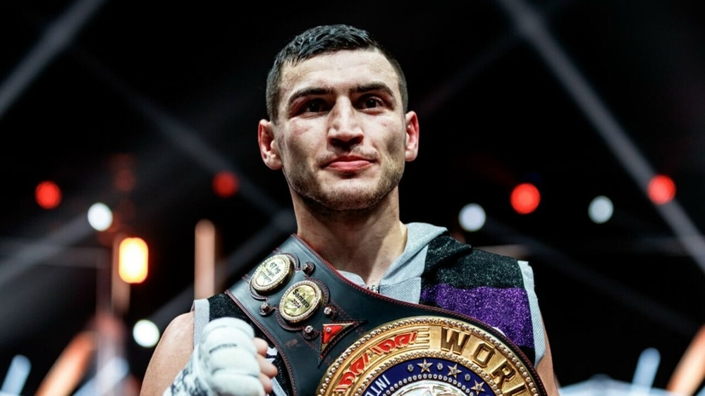Бой за временный пояс WBA: Харитон Агрба — Заур Абдуллаев