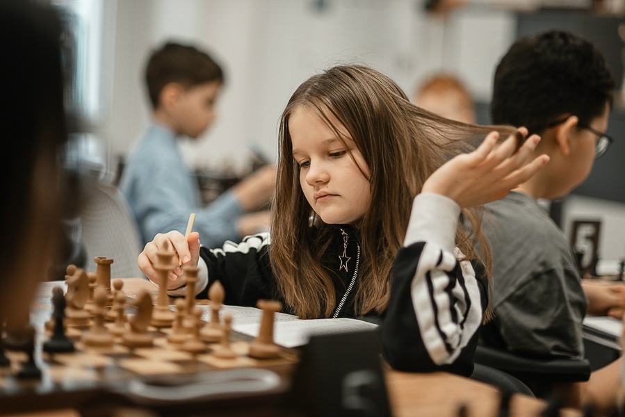 Yo chess, 1 лига