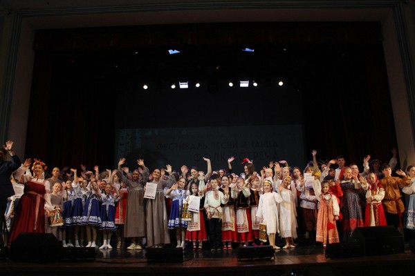 Фестиваль «Фолк-встреча: переплет времен»