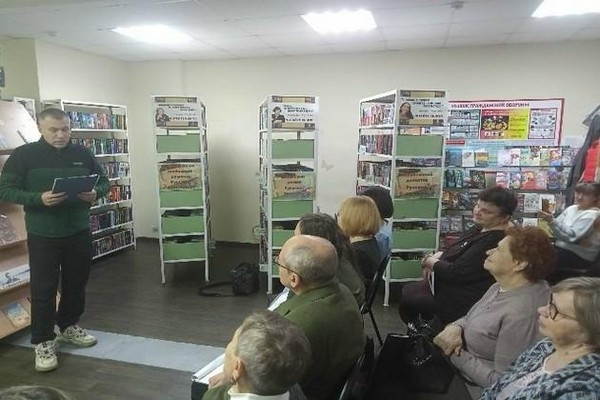 Литературный вечер «В мире слов и строк Сергея Никитина»