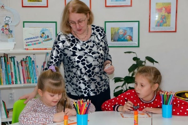 Творческий час «Портрет Осени – арт-терапия»