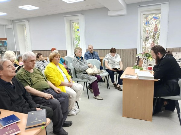 «Теплый свет Покрова», просветительская беседа