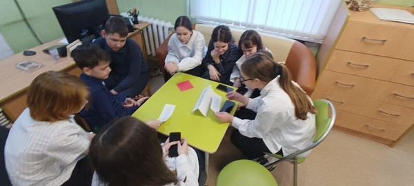 Краеведческая викторина «Родные улицы, знакомые кварталы»