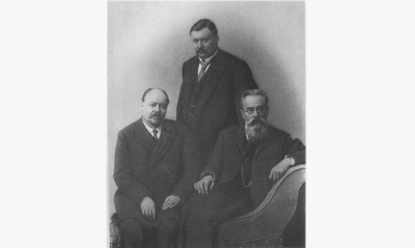Музыкальная шкатулка: А.К. Глазунов и А.К. Лядов