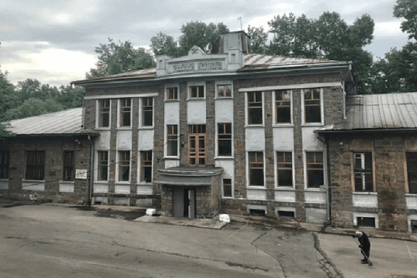Экскурсия по экспозициям «Рождение Кузбасса», «Открытие Кузбасса» и зданию-памятнику «Копикуз»
