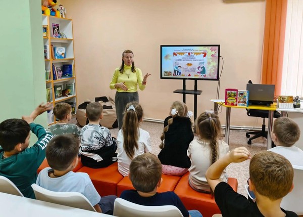 Час интересных сообщений «Те, кто делает нас лучше»