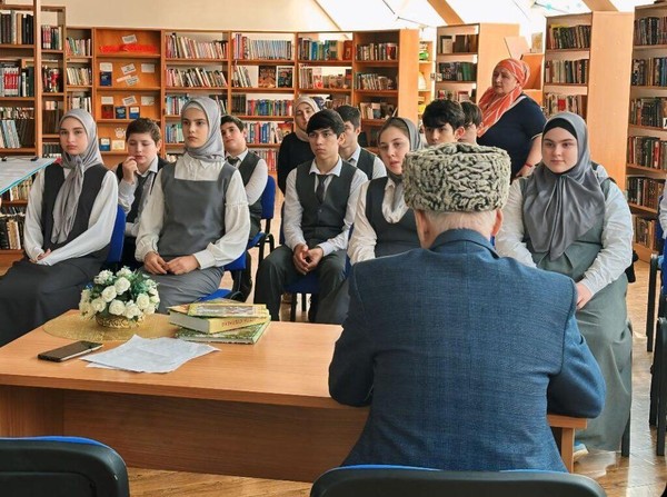 Литературный вечер «Тебе, Кавказ, суровый царь земли...»