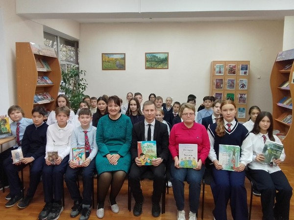 Литературный час «Удивительные люди Мустай Карим»