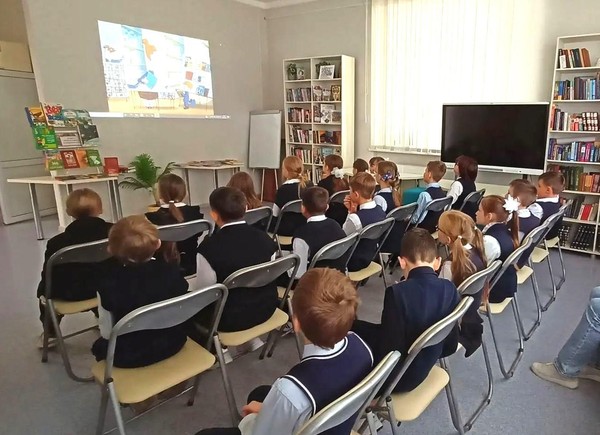 Урок безопасности «На дорогу ты смотри и в беду не попади»