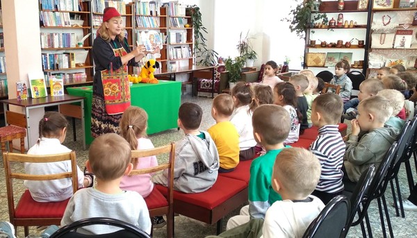 Библиографический час «Книгу можно сохранить, если бережным с ней быть»